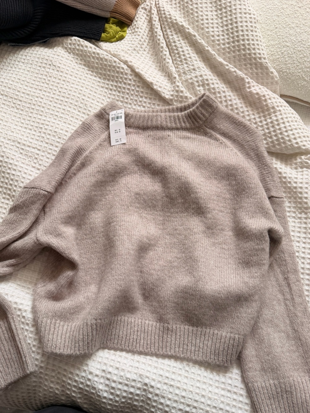 Abercrombie & Fitch women's crewneck sweater in light taupe - Picture 1 of 1